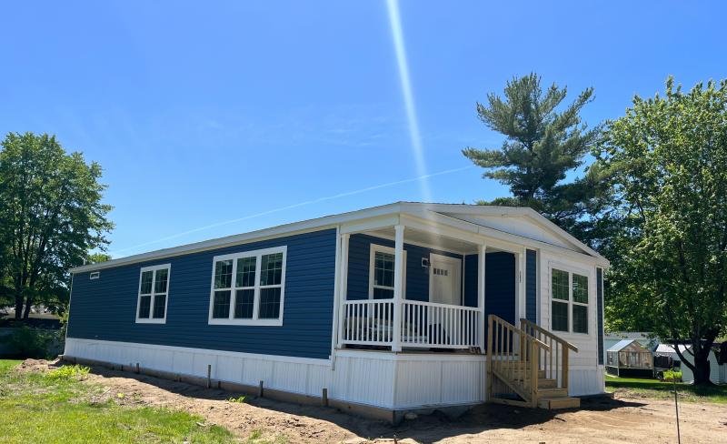 LOT #137 BRAND-NEW 2026 ATLANTIC CATENA 28' x 60'